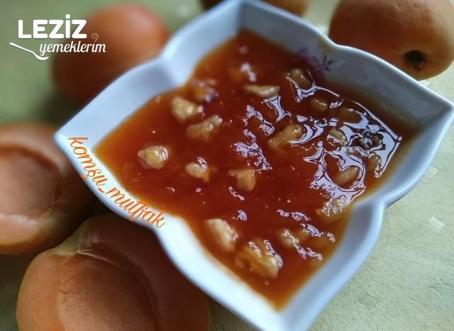 Cevizli Kayısı Reçeli
