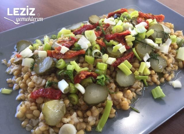 Kuru Domatesli Buğday Salatası