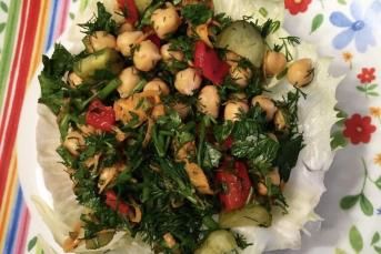 Nohutlu Salata