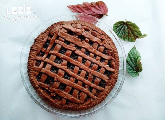 Çilekli Linzer Tart