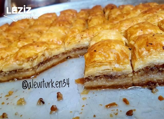 50 Kat Çok Pratik Nefis Ev Baklavası (Tam Ölçü)