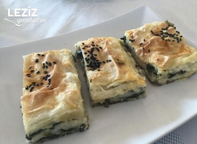 Ispanaklı Peynirli Ve Sodalı Börek