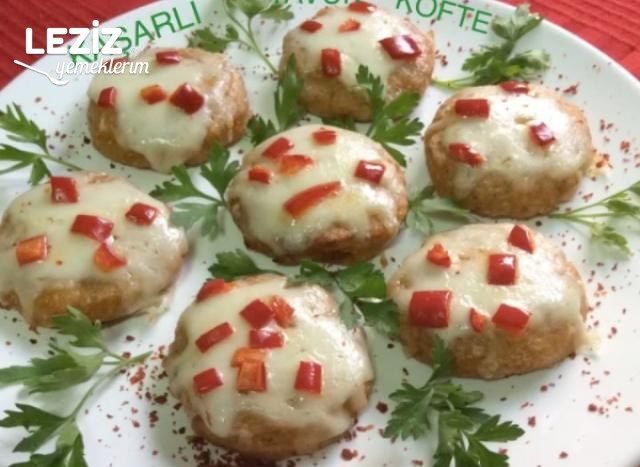 Kaşarlı Tavuk Köfte