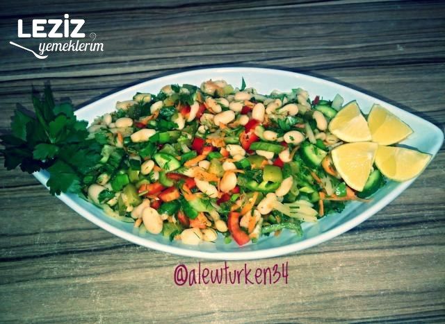 Bol Malzemeli Kuru Fasulye Salatası (Vitamin Deposu)