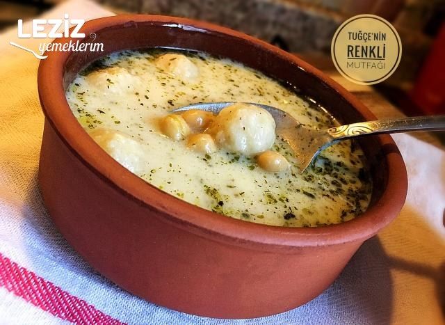 Bulgur Köfteli Nohutlu Yoğurt Çorbası
