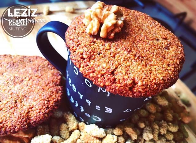 4 Malzemeli Kahve Yanı Kurabiyesi