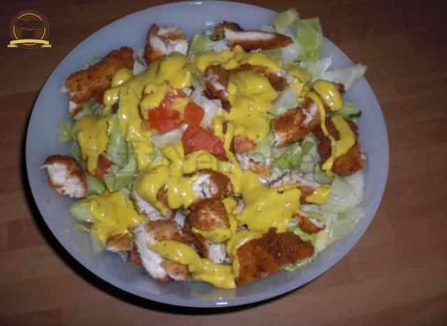 Hardal Soslu Tavuk Salatası