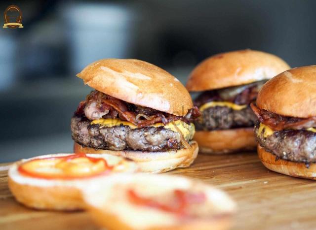 Ev Yapımı Hamburger (Videolu Anlatım)