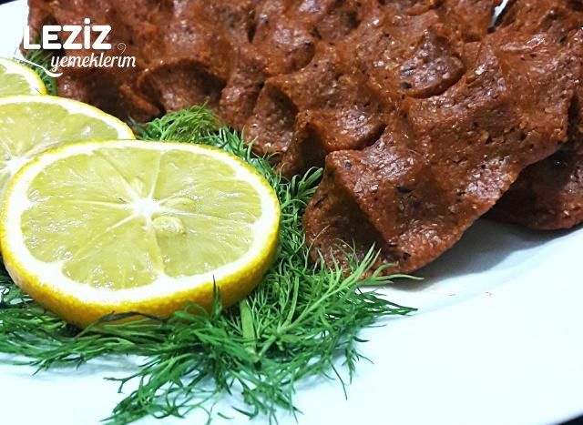 Ev Yapımı Etsiz Çiğ Köfte