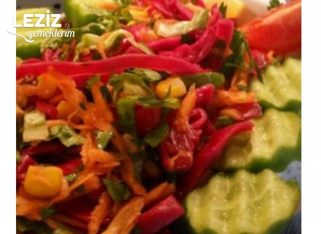 Mor Lahana Salatası Yapımı
