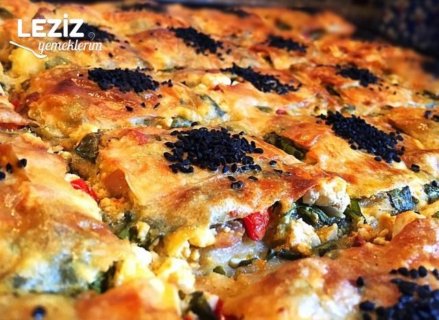 Müthiş Ispanaklı Peynirli Tepsi Böreği