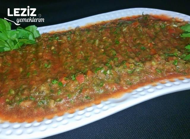 Kebapçılardaki Acılı Sos Tam Kıvamında Harika Lezzet