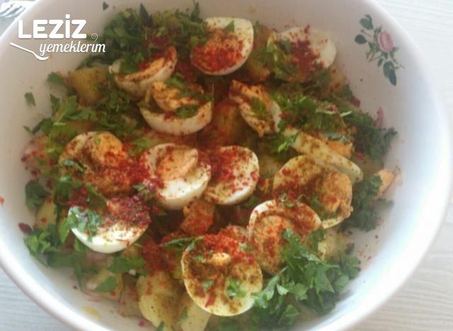 Patatesli Yumurta Salatası