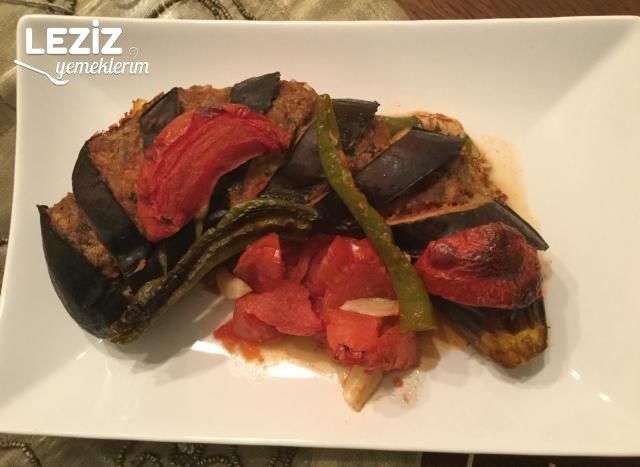 Köfteli Beli Kırık Patlıcan Kebabı