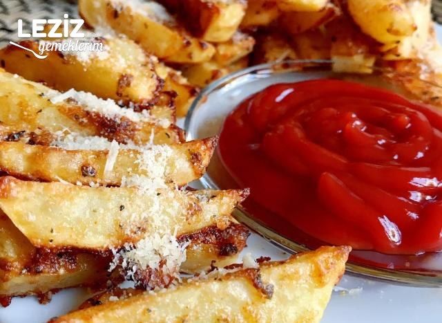 Parmesan Peynirli Çıtır Patates Dilimleri