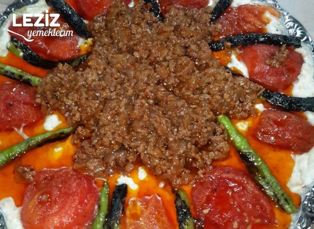Kıyma Soslu Alinazik Kebabı