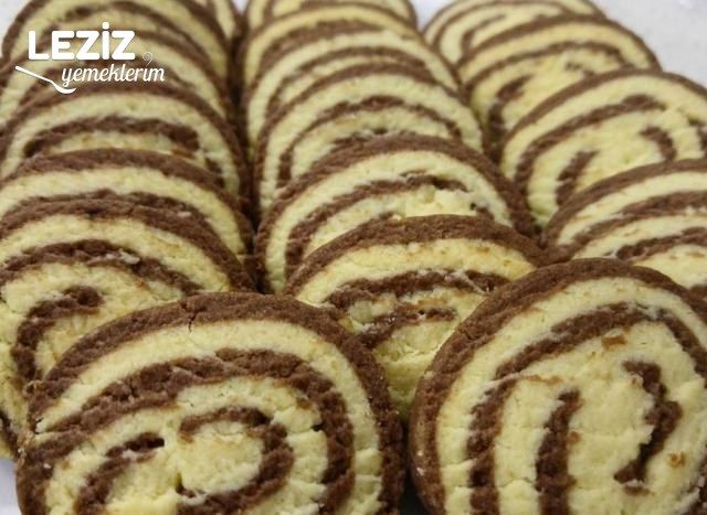 İki Renkli Rulo Kurabiye