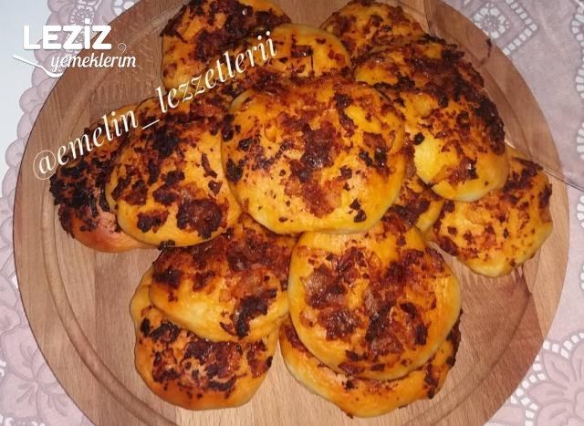 Biberli Ekmek Yapımı