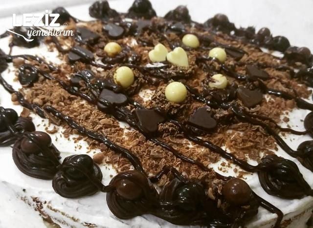 Muzlu Ve Vanilyalı Yaş Pasta
