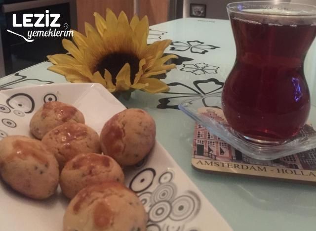 Çörek Otlu Tuzlu Kurabiye Tarifi