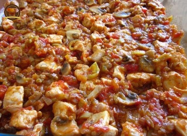 Fırında Mantarlı Ve Kaşarlı Tavuk
