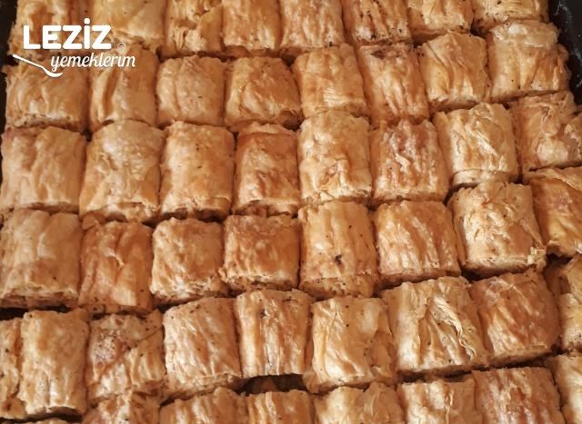 Kolay Büzme Baklava (Gazete Baklavası)
