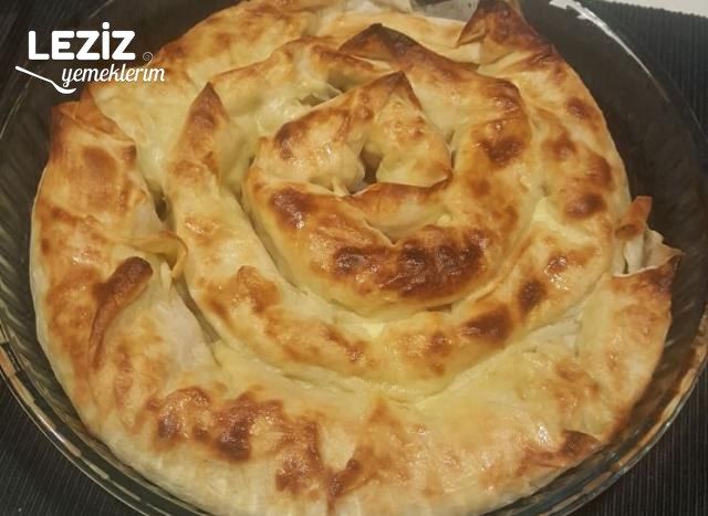 Ispanaklı Peynirli Rulo Börek