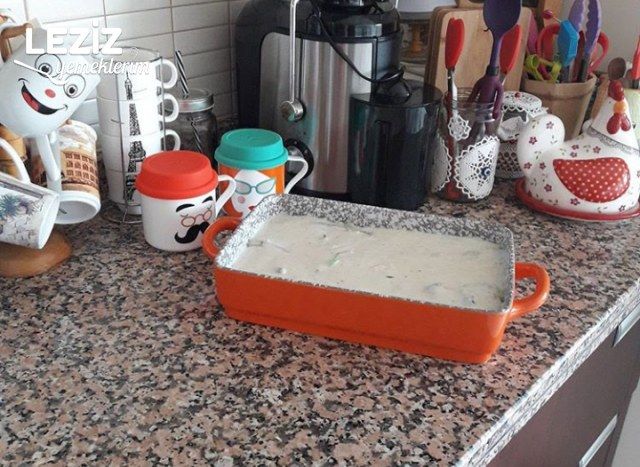 Fırında Beşemal Soslu Ispanaklı İstiridye Mantarı