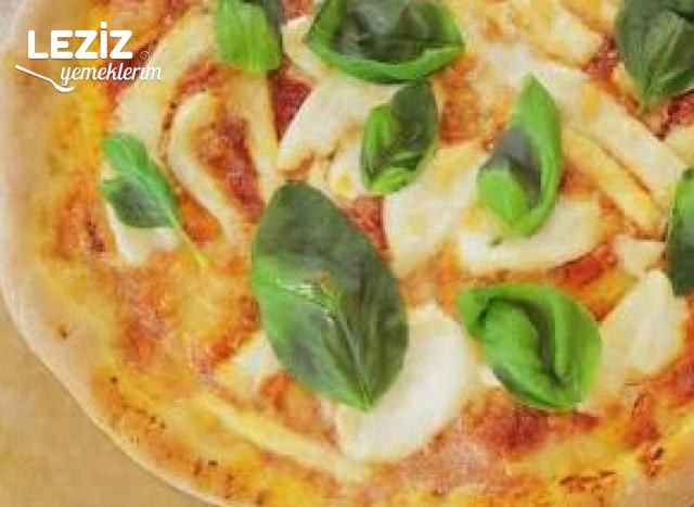 Ev Yapımı Pizza Tarifi (Mayalı Hamur)