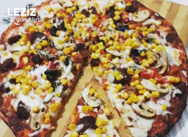 Karışık Pizza Tarifi, Karışık Pizza Nasıl Yapılır