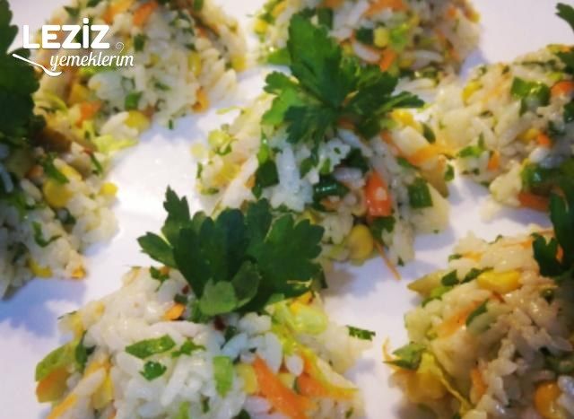 Pirinç Salatası