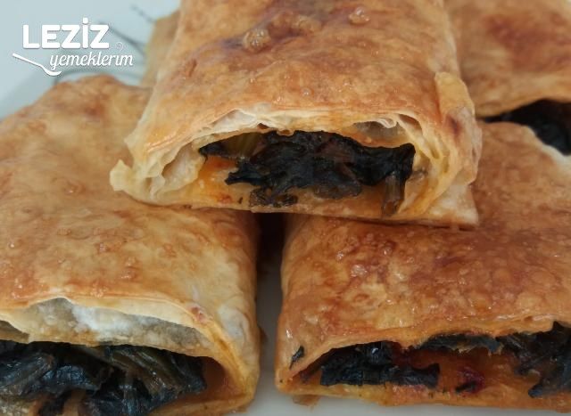 Ispanaklı Börek Tarifi (Tam Ölçü)