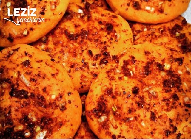 Acılı Ekmek