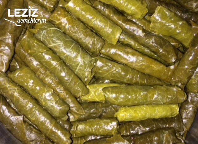 Zeytinyağlı Yaprak Sarması Yapımı