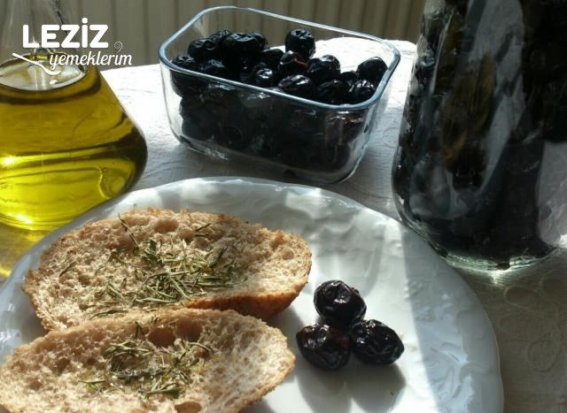 Evde Siyah Zeytin Yapımı