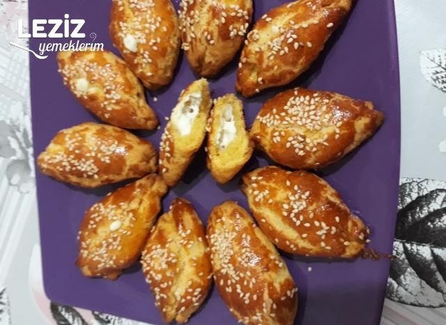 Kıyır Kıyır Mısır Unlu Poğaça Tarifi