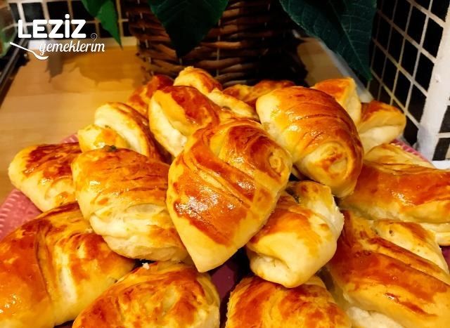 Nefis Peynirli Midye Poğaça