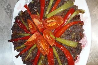 Tepsi Köftesi