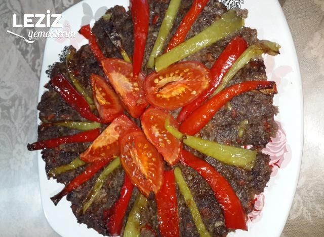 Tepsi Köftesi