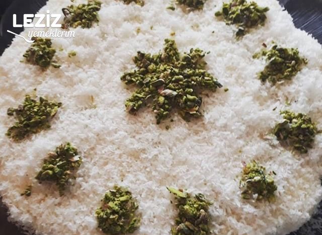 Kemalpaşalı Sütlü İrmikli Tatlı