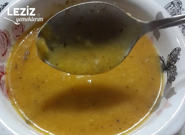 Lokanta Usulü Mercimek Çorbası Yapılışı