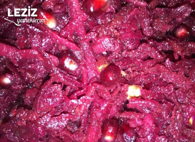 Muhteşem Görünümlü  Yılbaşı Salatası