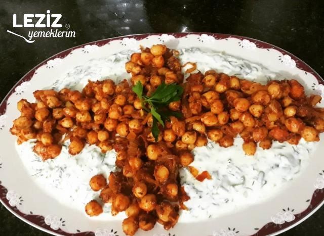 Semizotlu Nohutlu Salata