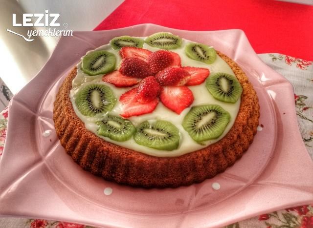 Tart Kalıbında Meyveli Pasta