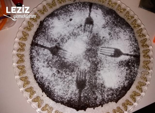 Kladdkaka (İsveç Keki)