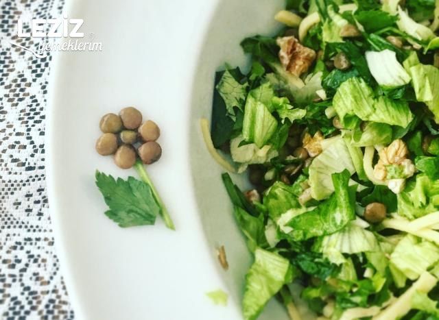 Yeşil Mercimekli Yeşil Salata