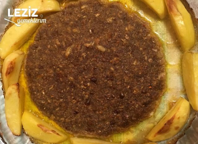 Fırında Tepsi Köftesi
