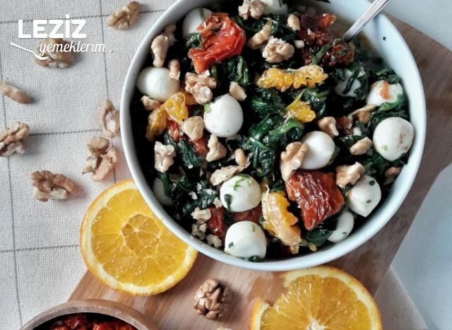 Portakallı Ispanak Salatası