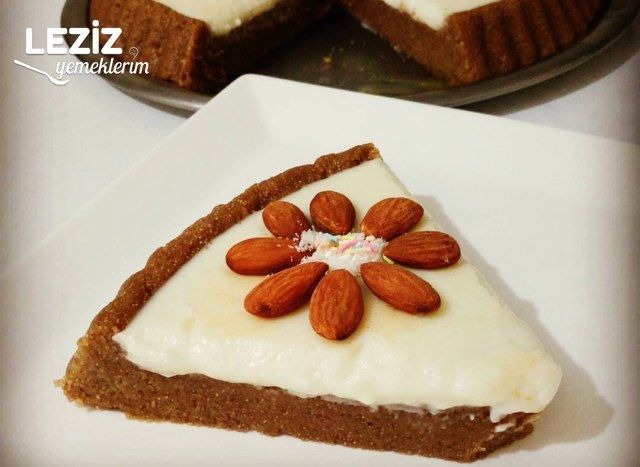 Kremalı Sütlü İrmik Helvası