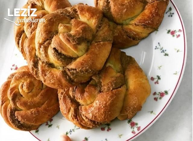 Tahinli Haşhaş Ezmeli Çörek